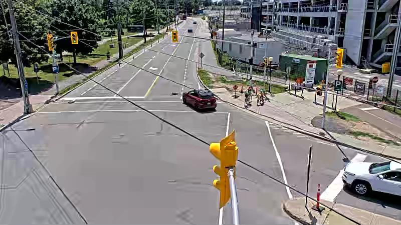 Traffic camera image at 2025-06-30 18:01:33