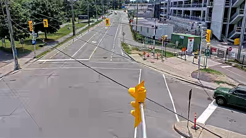 Traffic camera image at 2025-06-30 18:16:36