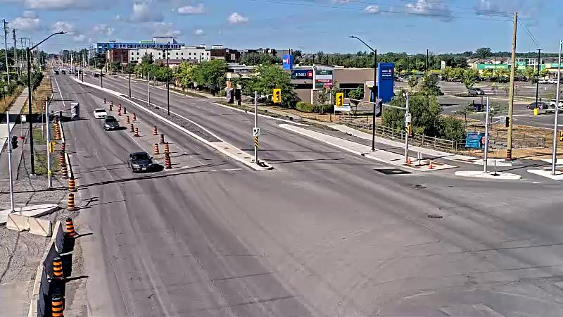 Traffic camera image at 2025-08-24 14:21:29