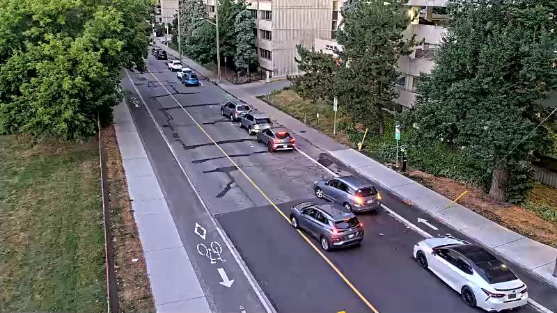 Traffic camera image at 2025-08-25 00:01:24