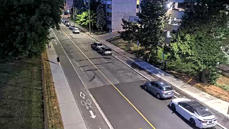 Traffic camera image at 2025-08-25 00:26:21