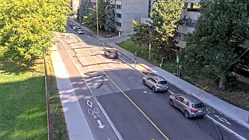 Traffic camera image at 2025-09-14 17:46:42