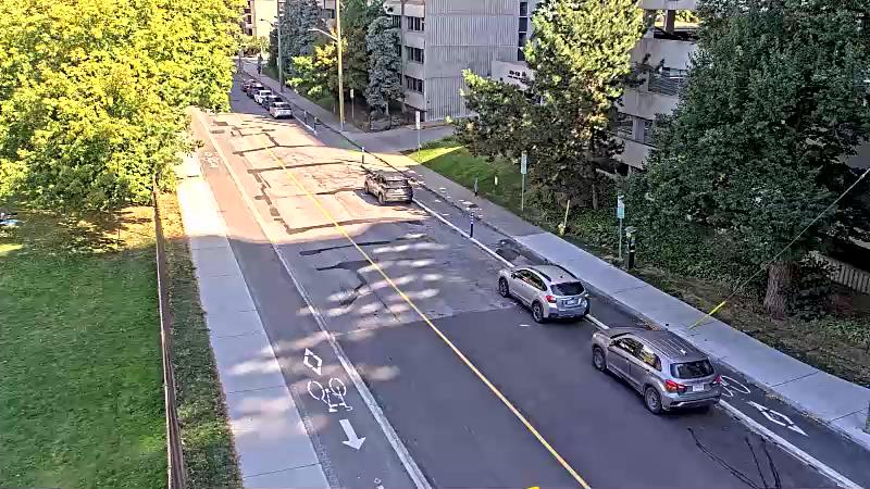 Traffic camera image at 2025-09-14 17:56:42