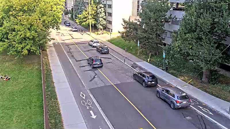 Traffic camera image at 2025-09-14 18:41:41