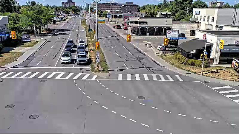 Traffic camera image at 2025-08-24 15:26:33