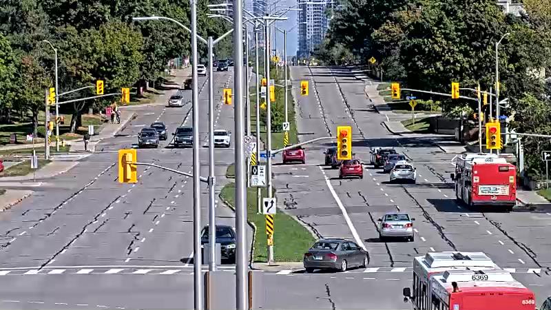 Traffic camera image at 2025-09-14 17:11:35