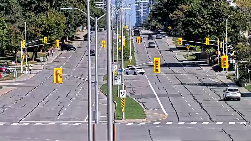 Traffic camera image at 2025-09-14 17:16:32