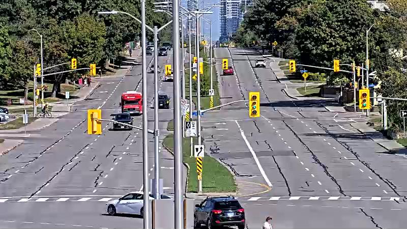 Traffic camera image at 2025-09-14 17:56:42