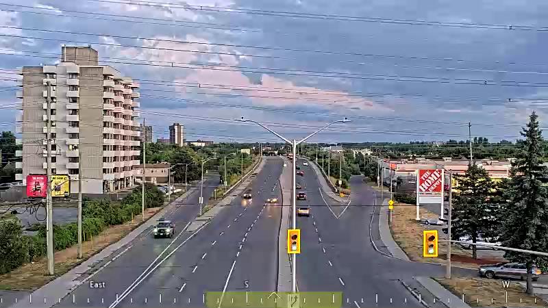 Traffic camera image at 2025-08-25 00:01:25