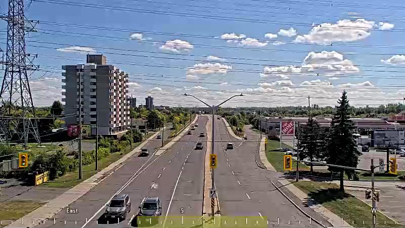Traffic camera image at 2025-09-14 17:41:27