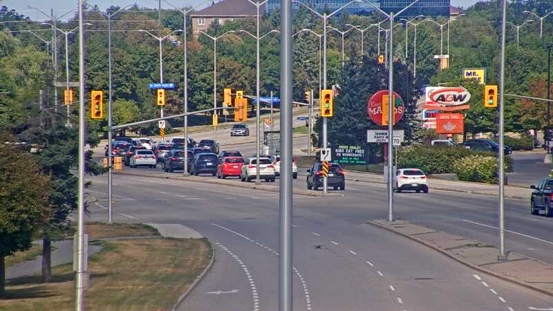 Traffic camera image at 2025-08-24 15:10:15