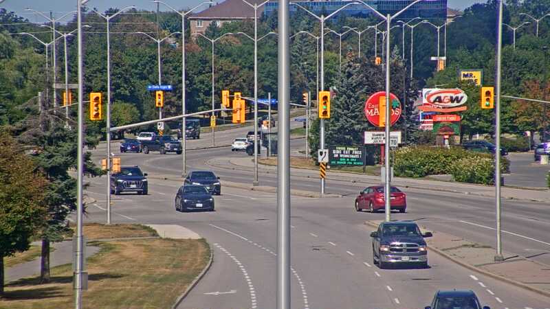 Traffic camera image at 2025-08-24 15:40:14
