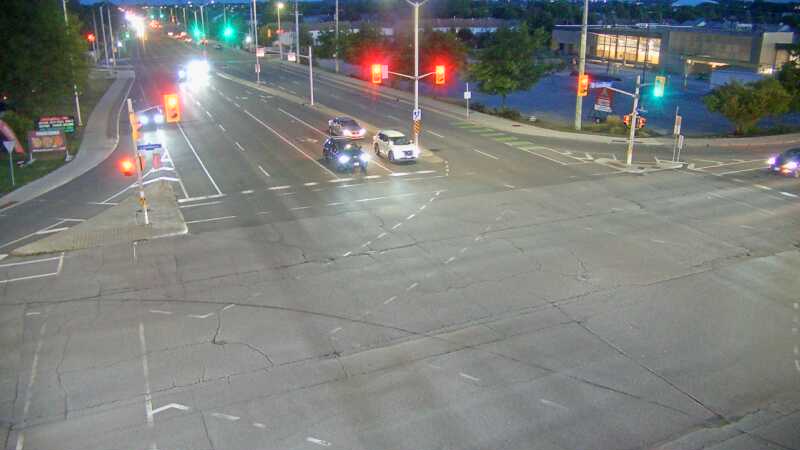 Traffic camera image at 2025-09-04 00:05:11