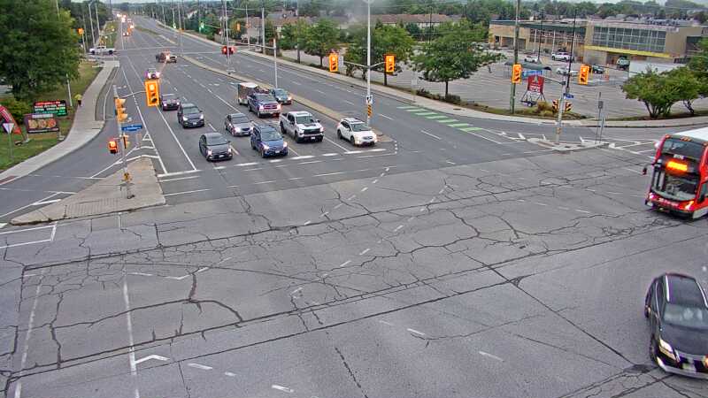 Traffic camera image at 2025-09-05 11:00:15