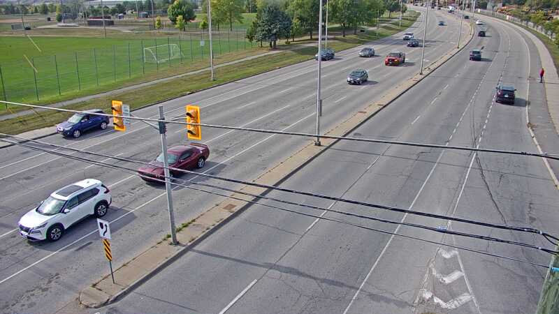 Traffic camera image at 2025-09-17 19:15:17