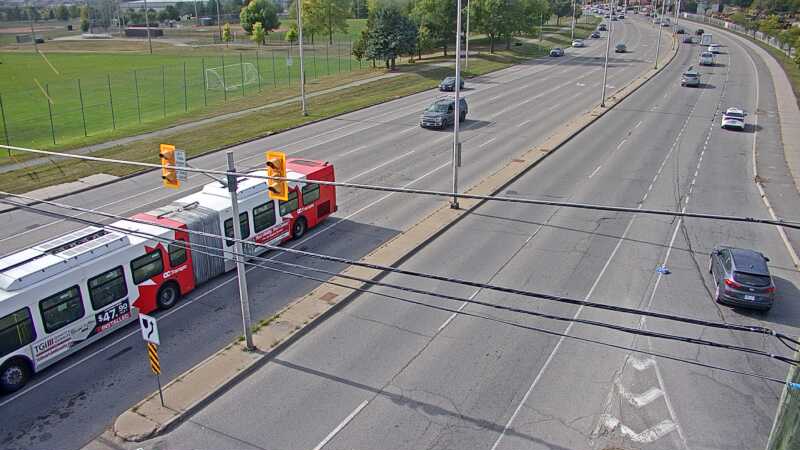 Traffic camera image at 2025-09-17 19:35:16
