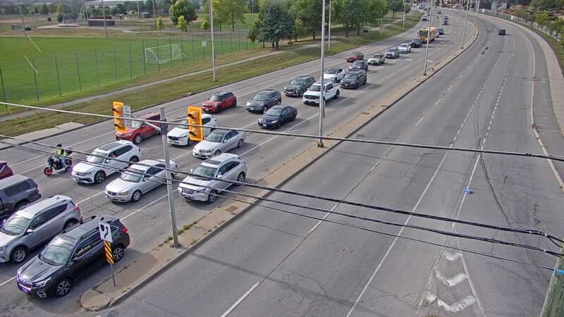 Traffic camera image at 2025-09-17 19:40:11