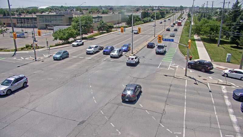 Traffic camera image at 2025-06-30 17:15:23