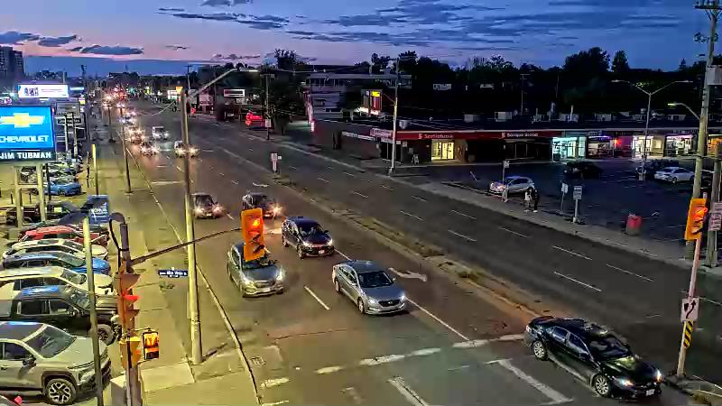 Traffic camera image at 2025-08-25 00:21:21