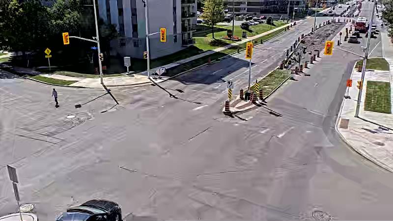 Traffic camera image at 2025-09-14 17:16:33