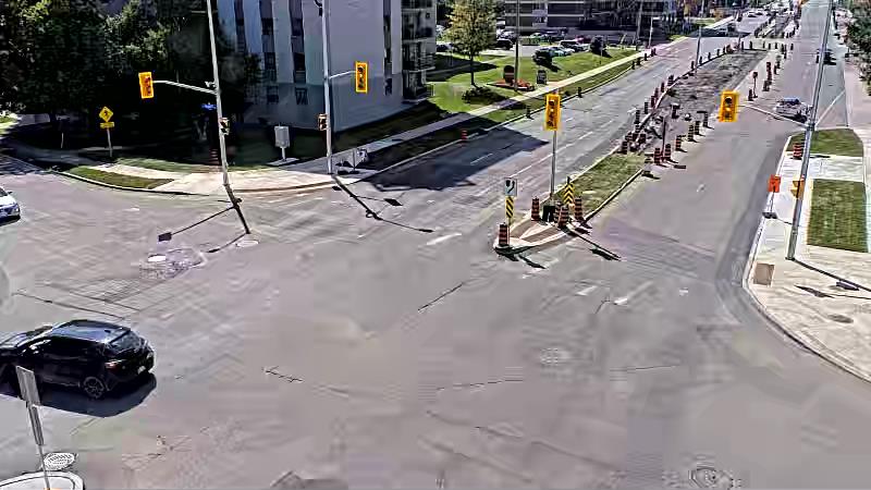 Traffic camera image at 2025-09-14 17:26:25