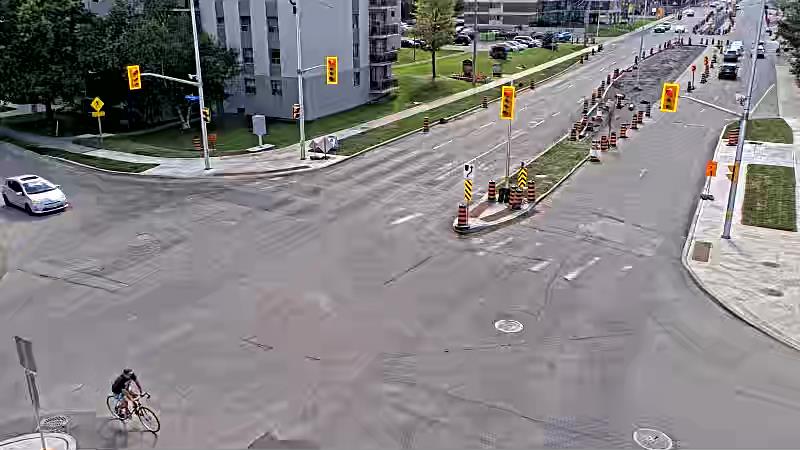 Traffic camera image at 2025-09-14 18:41:42