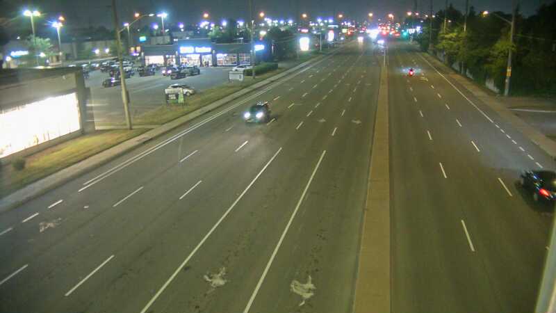 Traffic camera image at 2025-08-04 01:35:05