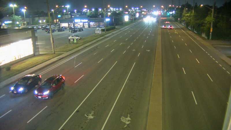 Traffic camera image at 2025-08-04 01:40:05