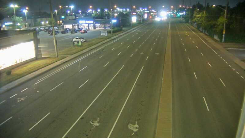 Traffic camera image at 2025-08-04 02:00:05