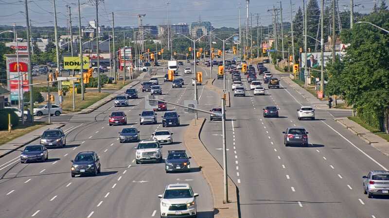 Traffic camera image at 2025-08-24 14:15:05