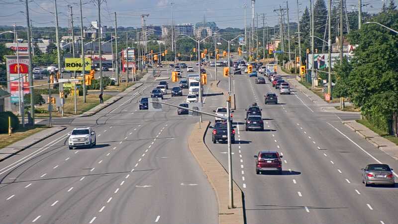 Traffic camera image at 2025-08-24 14:20:05