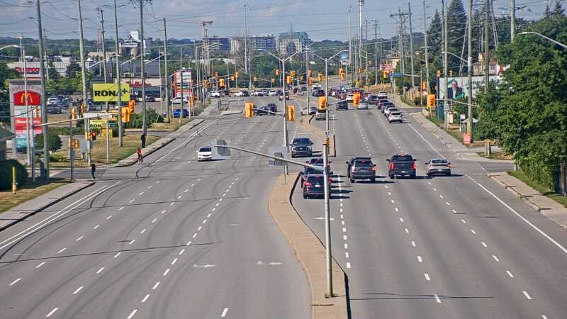 Traffic camera image at 2025-08-24 14:25:05