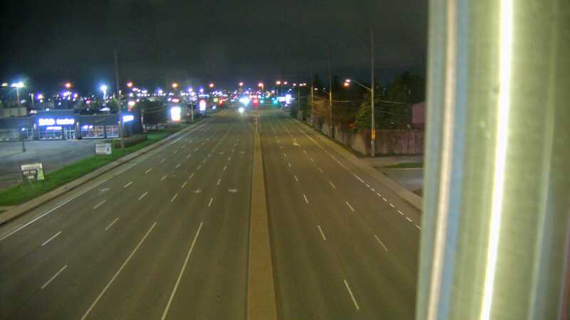 Traffic camera image at 2025-05-09 05:30:05