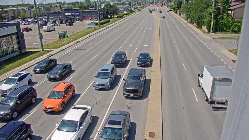 Traffic camera image at 2025-06-30 15:40:05