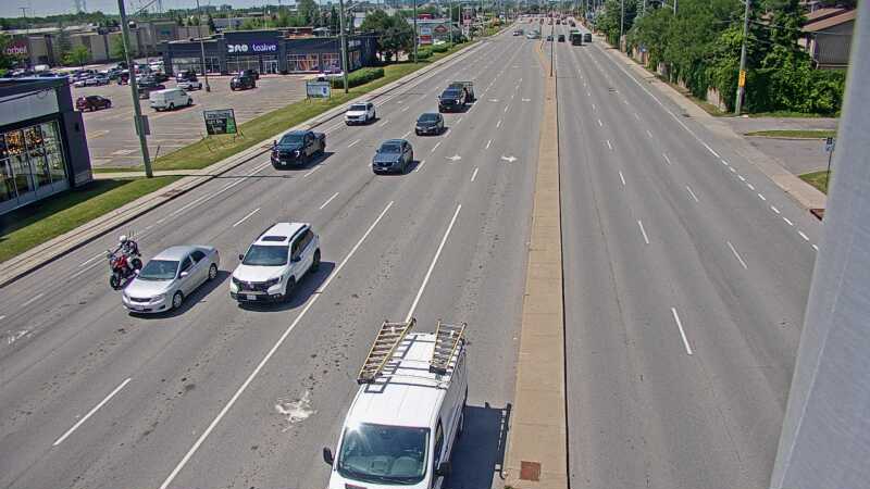 Traffic camera image at 2025-06-30 15:55:05