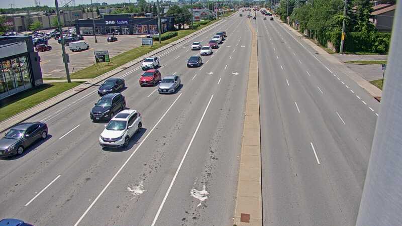 Traffic camera image at 2025-06-30 16:37:00