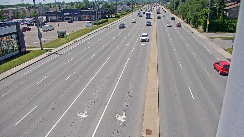 Traffic camera image at 2025-06-30 17:00:05