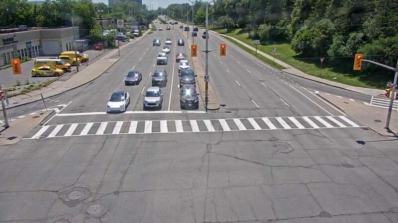Traffic camera image at 2025-06-30 17:05:21