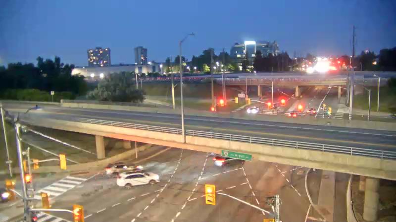 Traffic camera image at 2025-08-04 01:00:12