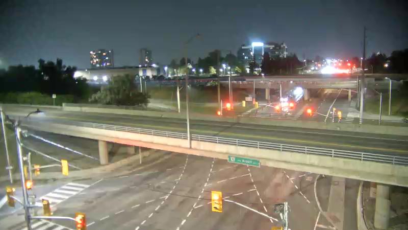 Traffic camera image at 2025-08-04 02:00:11