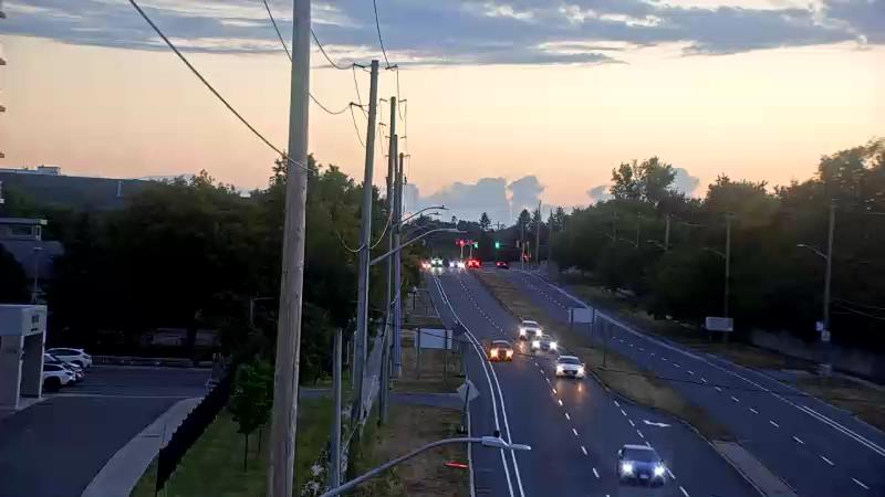 Traffic camera image at 2025-08-25 00:00:14