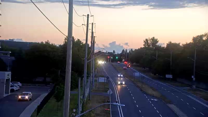 Traffic camera image at 2025-08-25 00:05:16