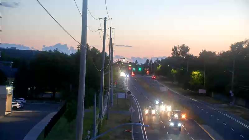 Traffic camera image at 2025-08-25 00:15:15