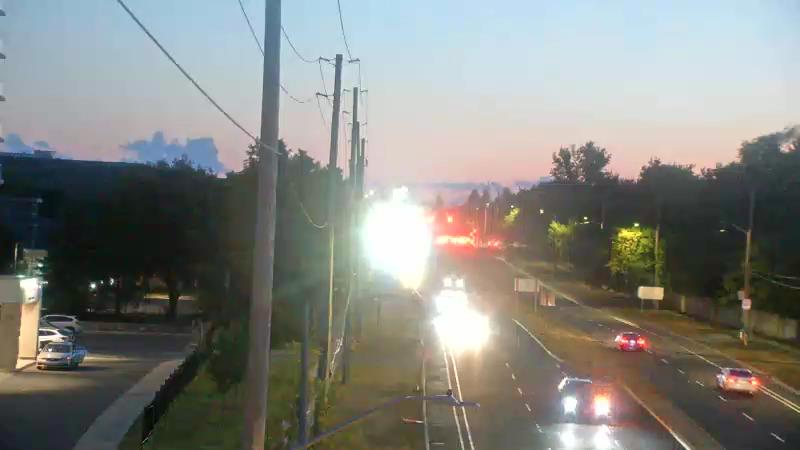 Traffic camera image at 2025-08-25 00:25:19