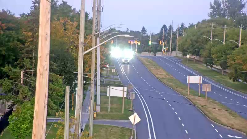 Traffic camera image at 2025-09-03 10:25:16