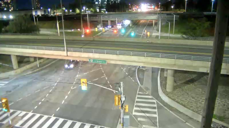 Traffic camera image at 2025-09-08 00:40:11