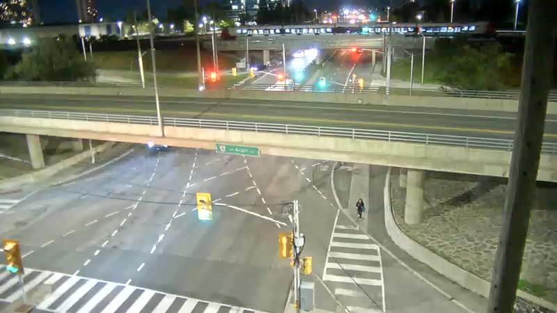 Traffic camera image at 2025-09-08 01:10:17
