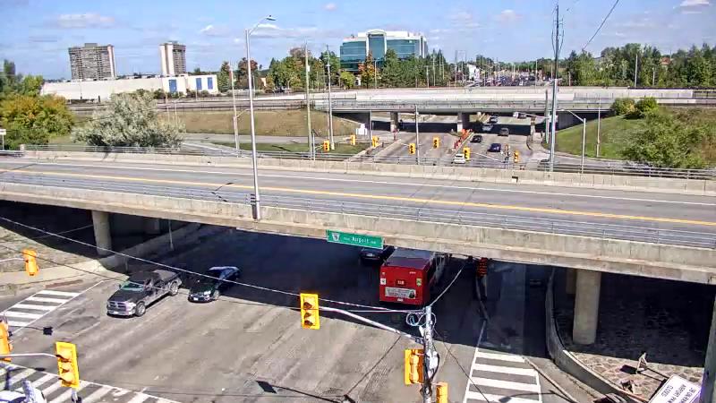 Traffic camera image at 2025-09-14 17:35:13