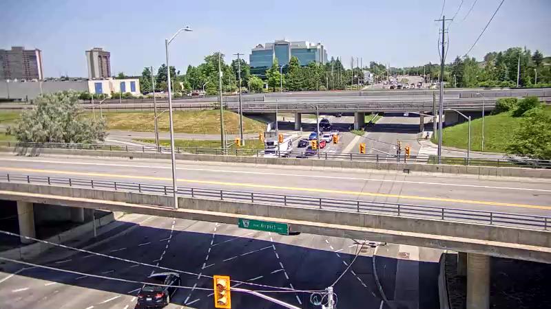 Traffic camera image at 2025-06-30 16:40:12