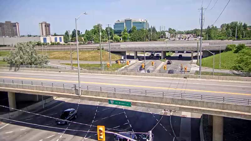 Traffic camera image at 2025-06-30 17:05:21